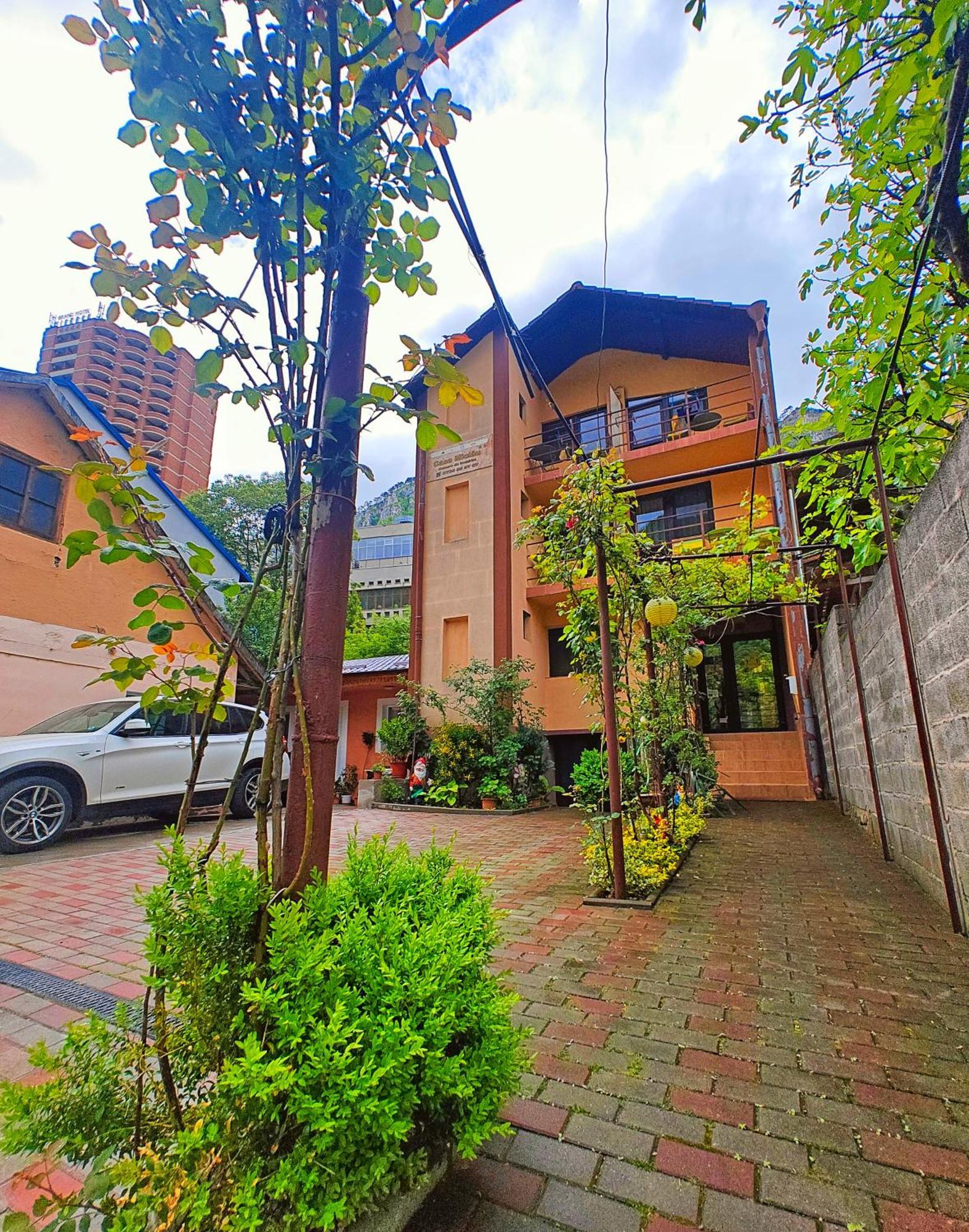 바일레헤르쿨라네 Casa Miclau 아파트 외부 사진